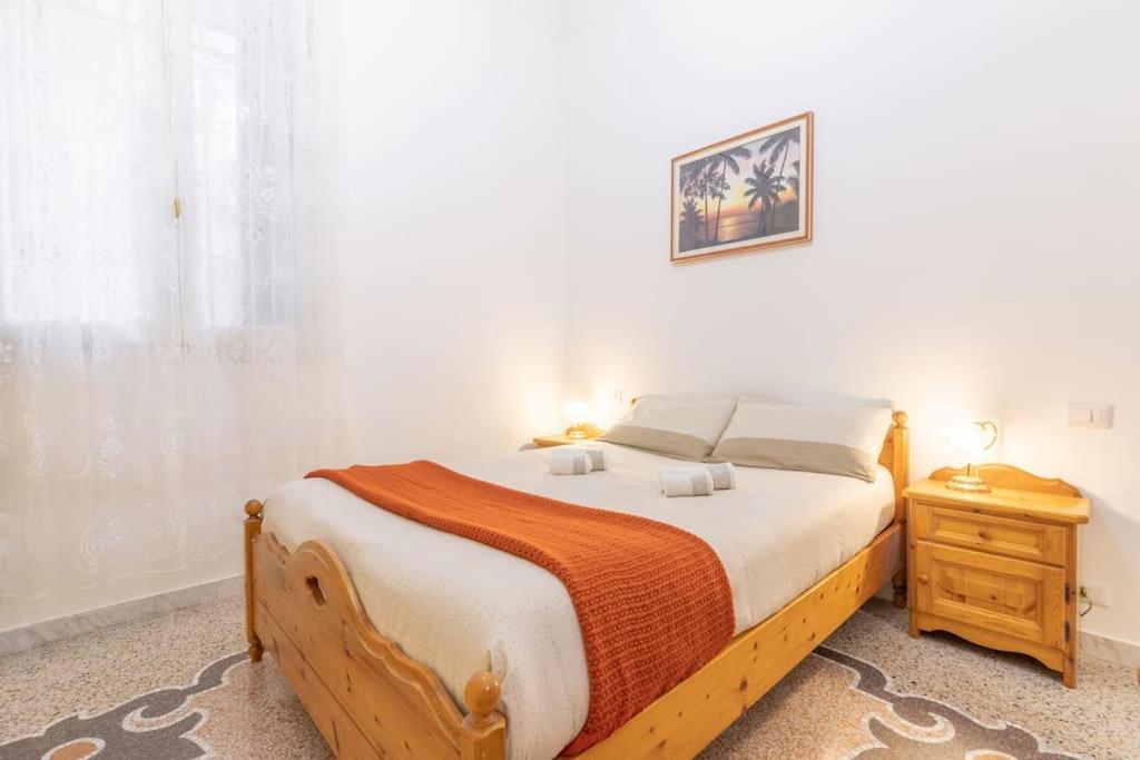Appartamento Con Ac-Wi-Fi- Centro A 7 Min Savona Dış mekan fotoğraf